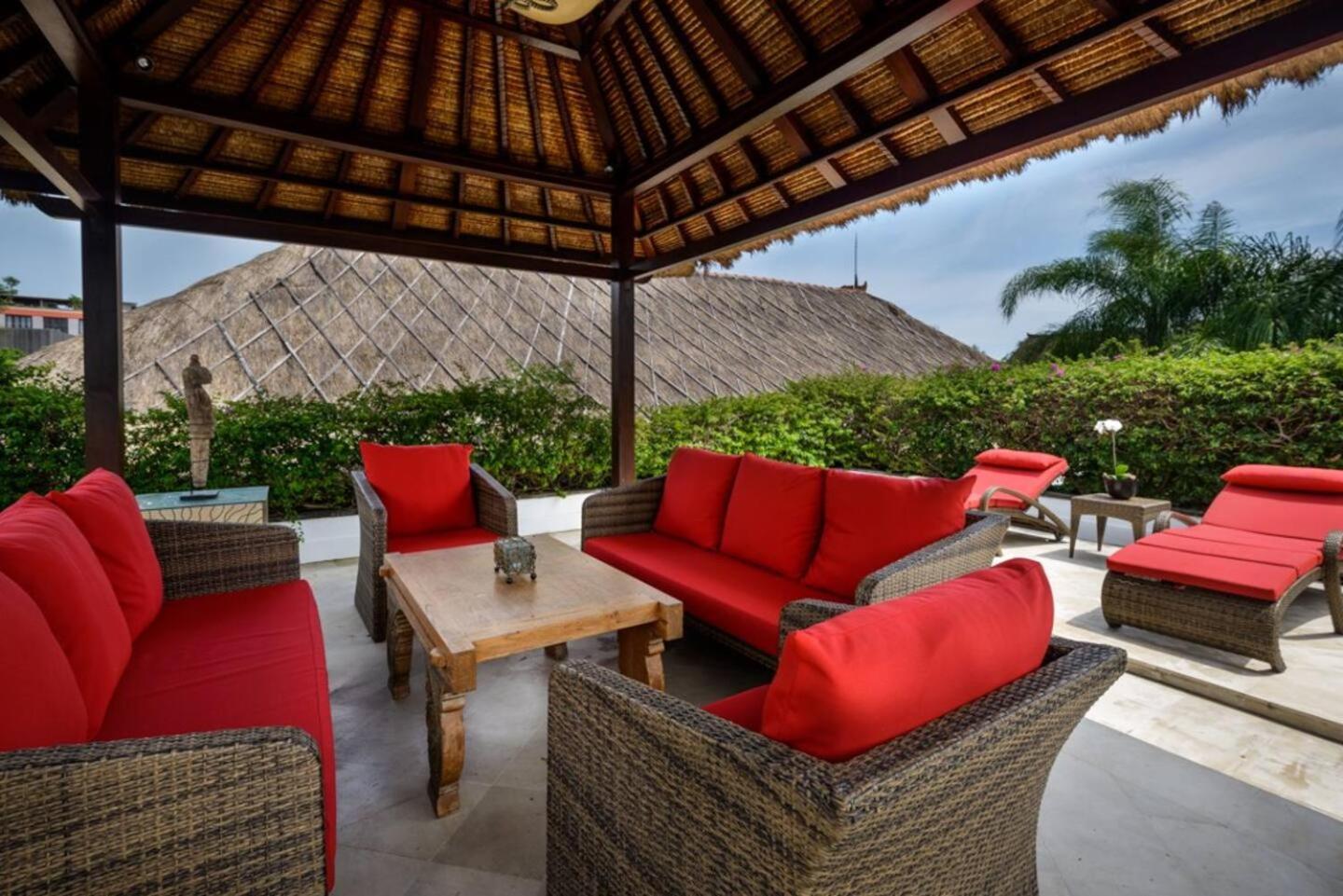 The Residence Seminyak Exterior photo