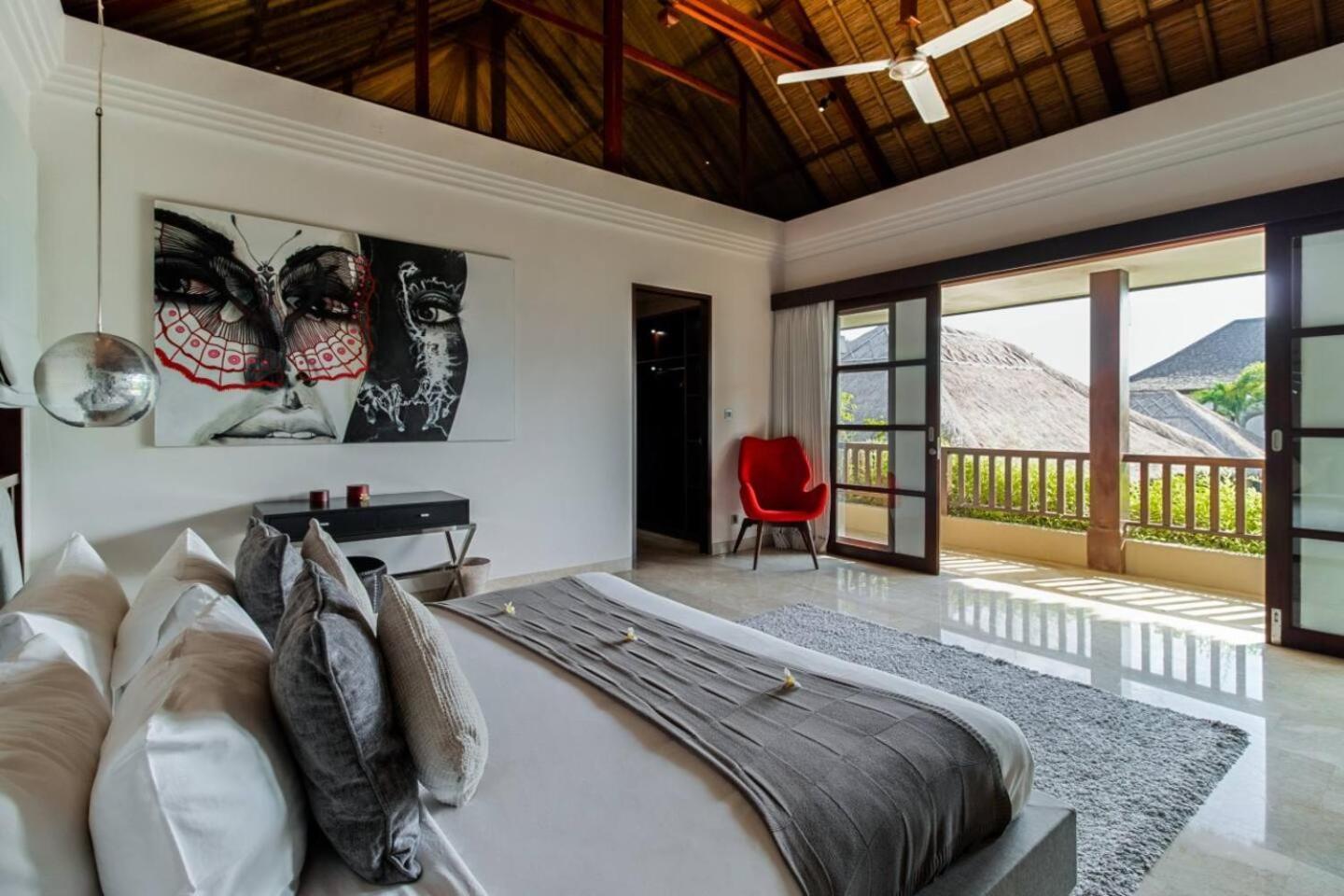 The Residence Seminyak Exterior photo