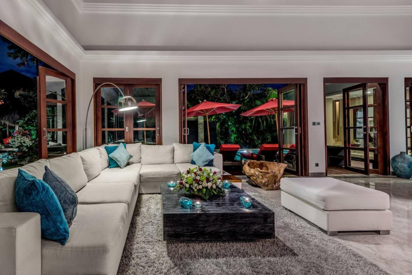 The Residence Seminyak Exterior photo